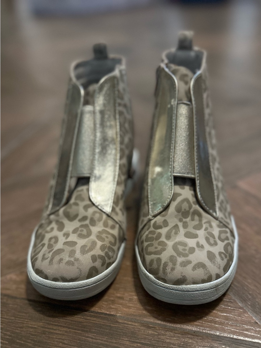 MIA Girls Leopard Print High-Top side zipper Boots in Taupe and Metallic Size 5M